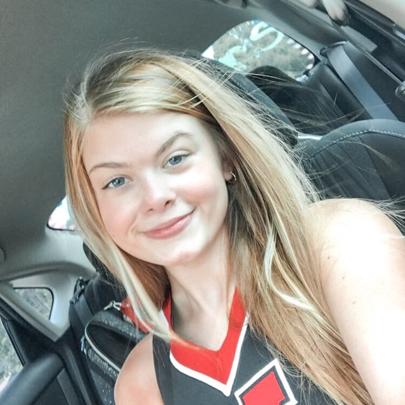 Meet your Posher, Saylor - Picture 2 of 2